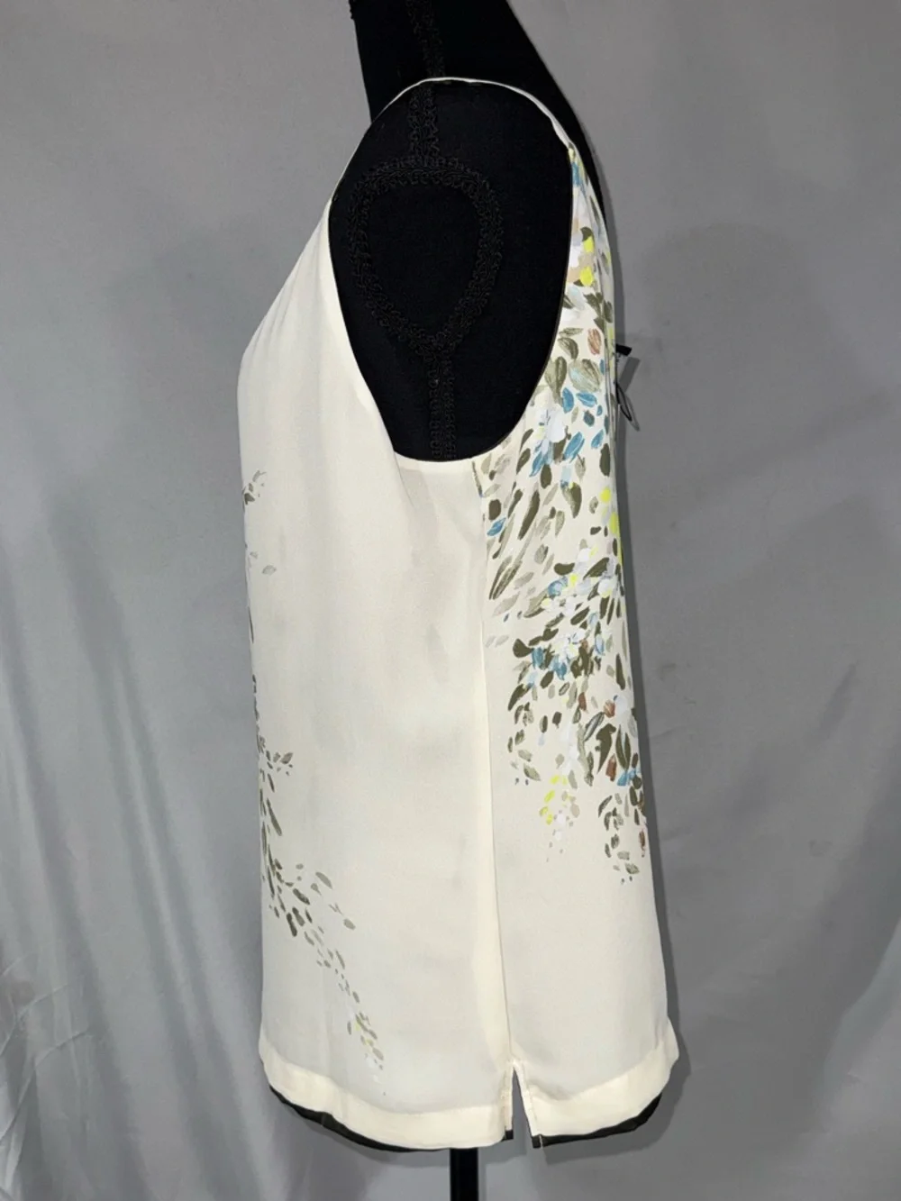 Reversible White House Black Market White Floral Print V-Neck Silk Camisole - Picture 2 of 9